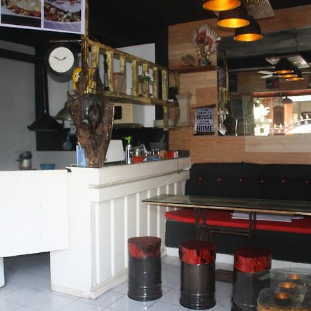 Gusti Homestay Kerobokan Exterior foto