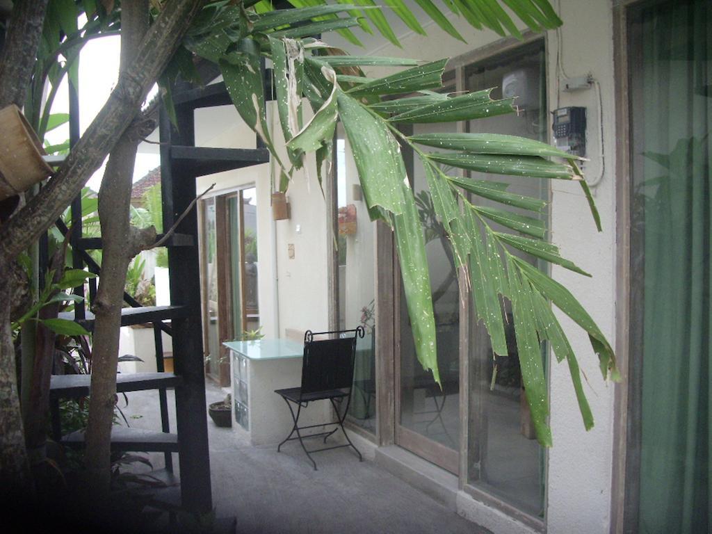 Gusti Homestay Kerobokan Exterior foto