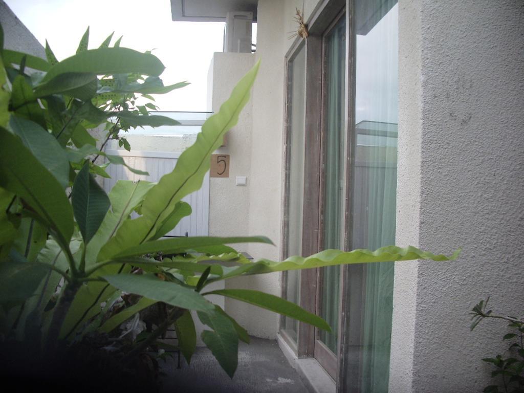 Gusti Homestay Kerobokan Exterior foto