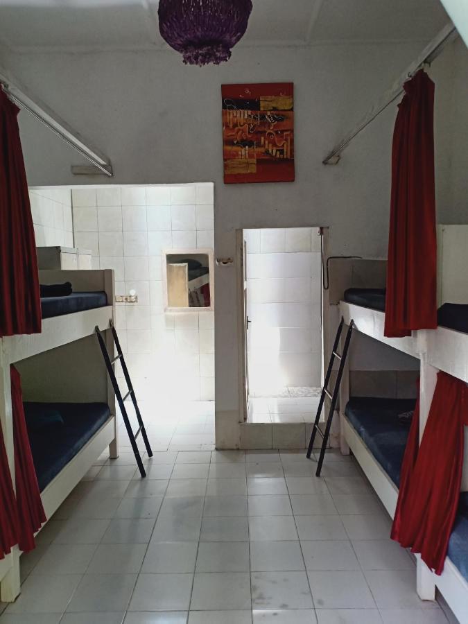 Gusti Homestay Kerobokan Exterior foto